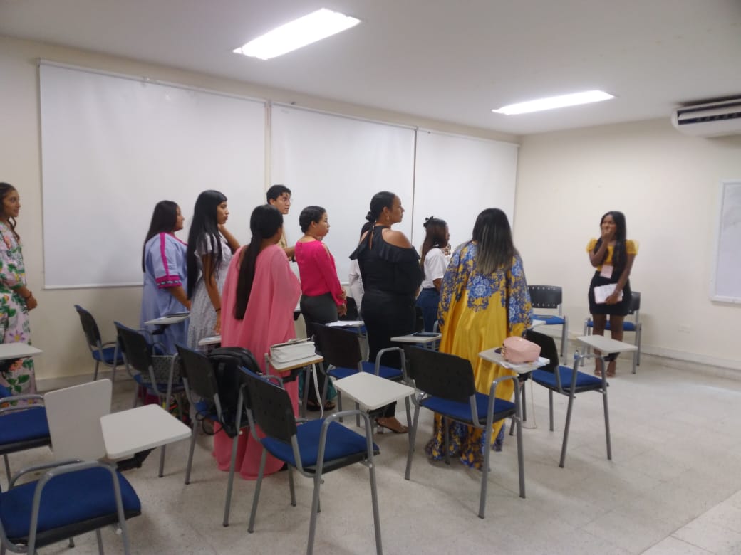 Datorres02's tweet photo. #SeminarioTaller #EscrituraCreativayArte #ProcesoComunicativo #3Sem #EducaciónInfantil @UGsedeMaicao @jaroldiazc https://t.co/mqb3KQHoeZ