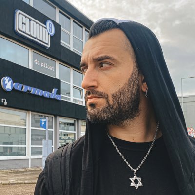 Yan_Weinstock's tweet photo. #NewProfilePic https://t.co/eUTwreQB9c