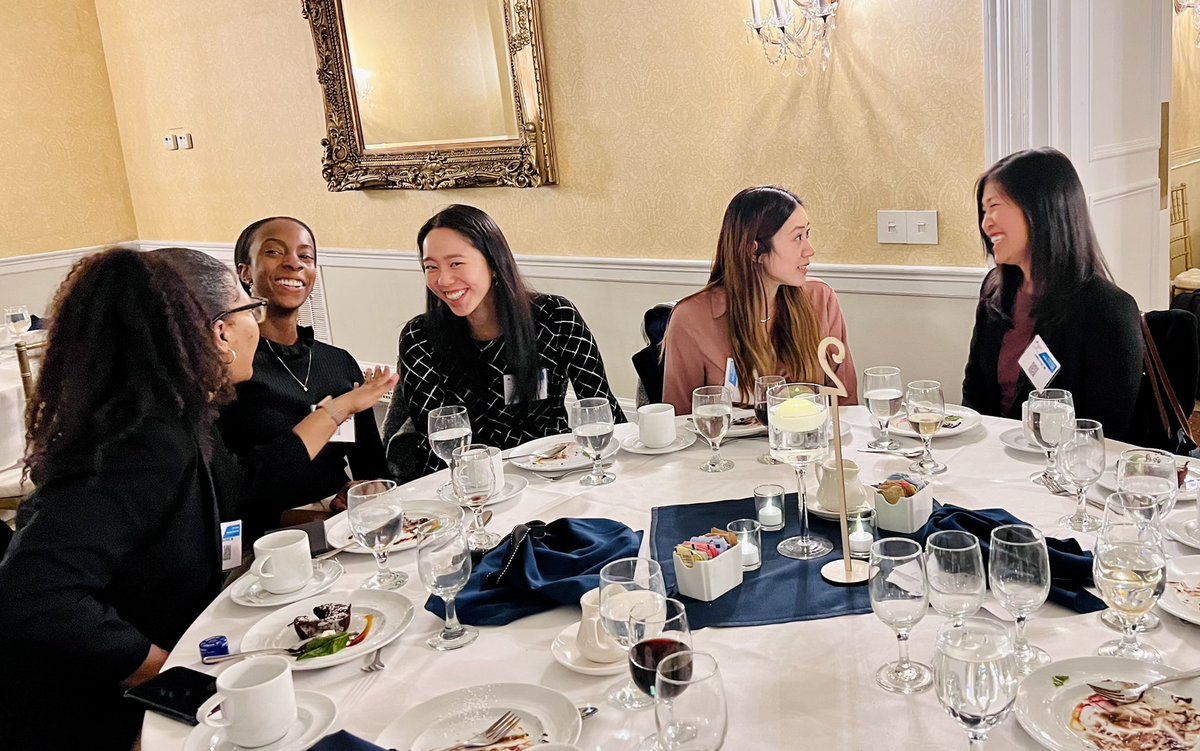 The ladies of <a href="/IcahnMountSinai/">Icahn School of Medicine at Mount Sinai</a> and <a href="/NYEEResidency/">Ophthalmology Residency Program at NYEE</a> representing at the Women in Ophthalmology New York Chapter Annual Meeting. Such an awesome event! 👁 👩🏻‍⚕️

<a href="/WIO_WomenInOpht/">WIO</a> #WIO @_HelenLiu_ <a href="/stephanieying_/">Stephanie Ying</a>