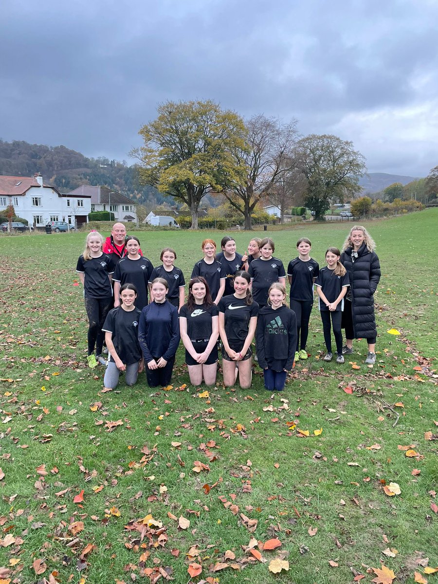 IoloJonesRygbi's tweet photo. Only the second 🏉 training for the girls after school @PE_YDB and they are loving it🏉da iawn ferched #eihaneshi https://t.co/EmuploPXPb
