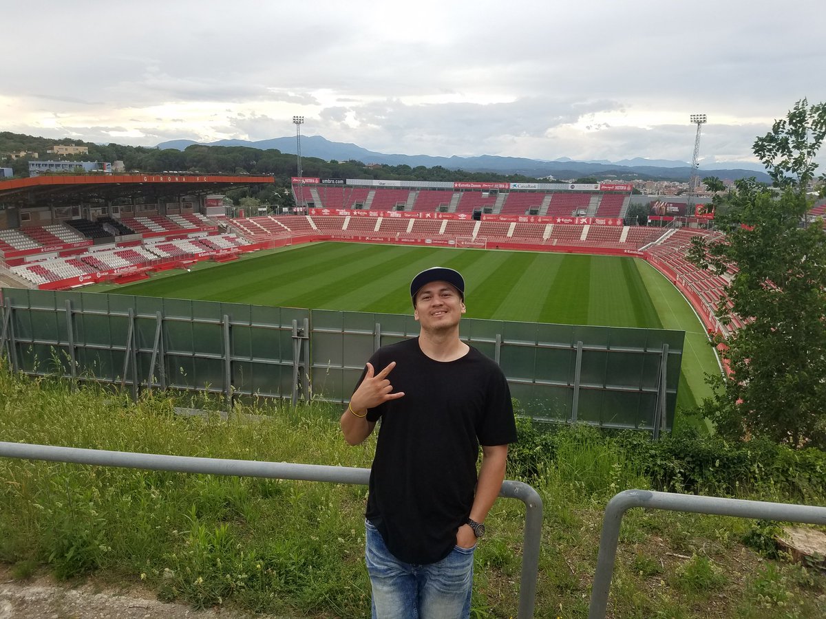 laitoroqe's tweet photo. De aqui lo veo!! #Qatar @miseleccionmx #Girona https://t.co/Jn8ABtK267
