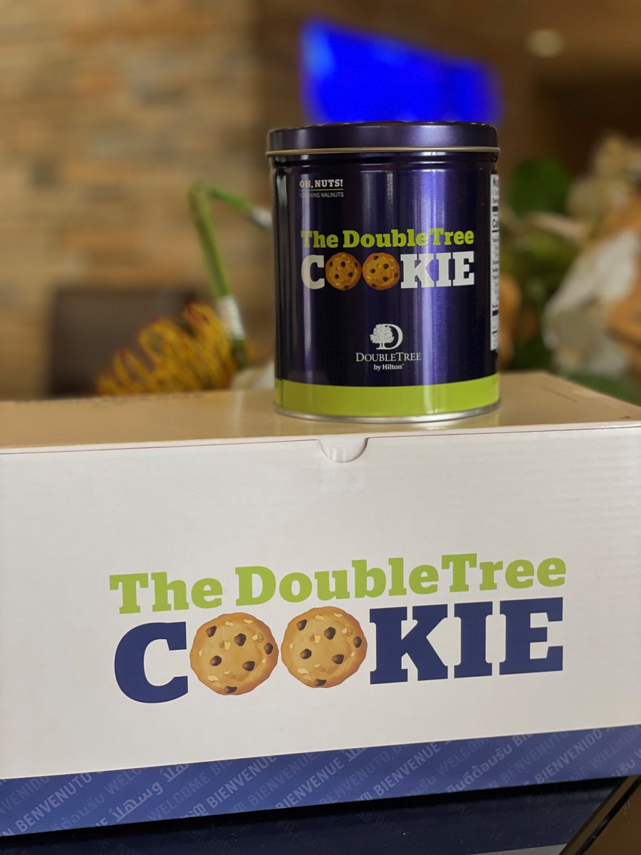 DoubleTreeHobby's tweet photo. Were you assigned dessert for the family Thanksgiving? Have we got an idea for you! Stop by an pick up as many as you need to complete the assignment! $12.95+tax per tin. #doubletreebyhiltonhoustonhobbyairport https://t.co/DBaAsMLNlW