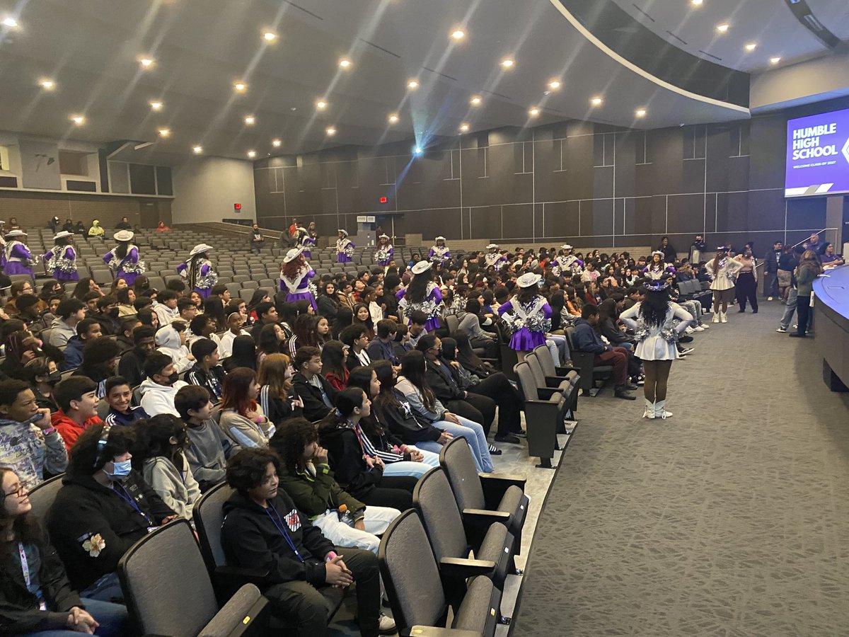 HHS_Counselors1's tweet photo. Busy day in Wildcat Country! Welcome Class of 2027 ! We hope our future wildcats enjoyed today’s visit! @HumbleISD_SMS @CounselorsSMS @HumbleISD_HHS @HumbleISD_CBS https://t.co/CmMfqdmd4t