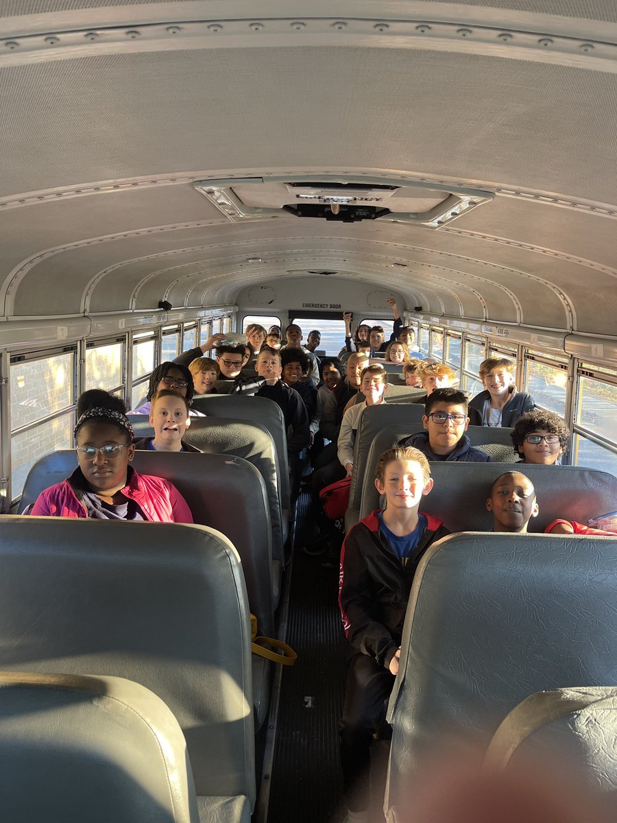 OBMSQuistors's tweet photo. Off to the chess tournament! #obpride #theplacetOBe https://t.co/MSgCtroMEv