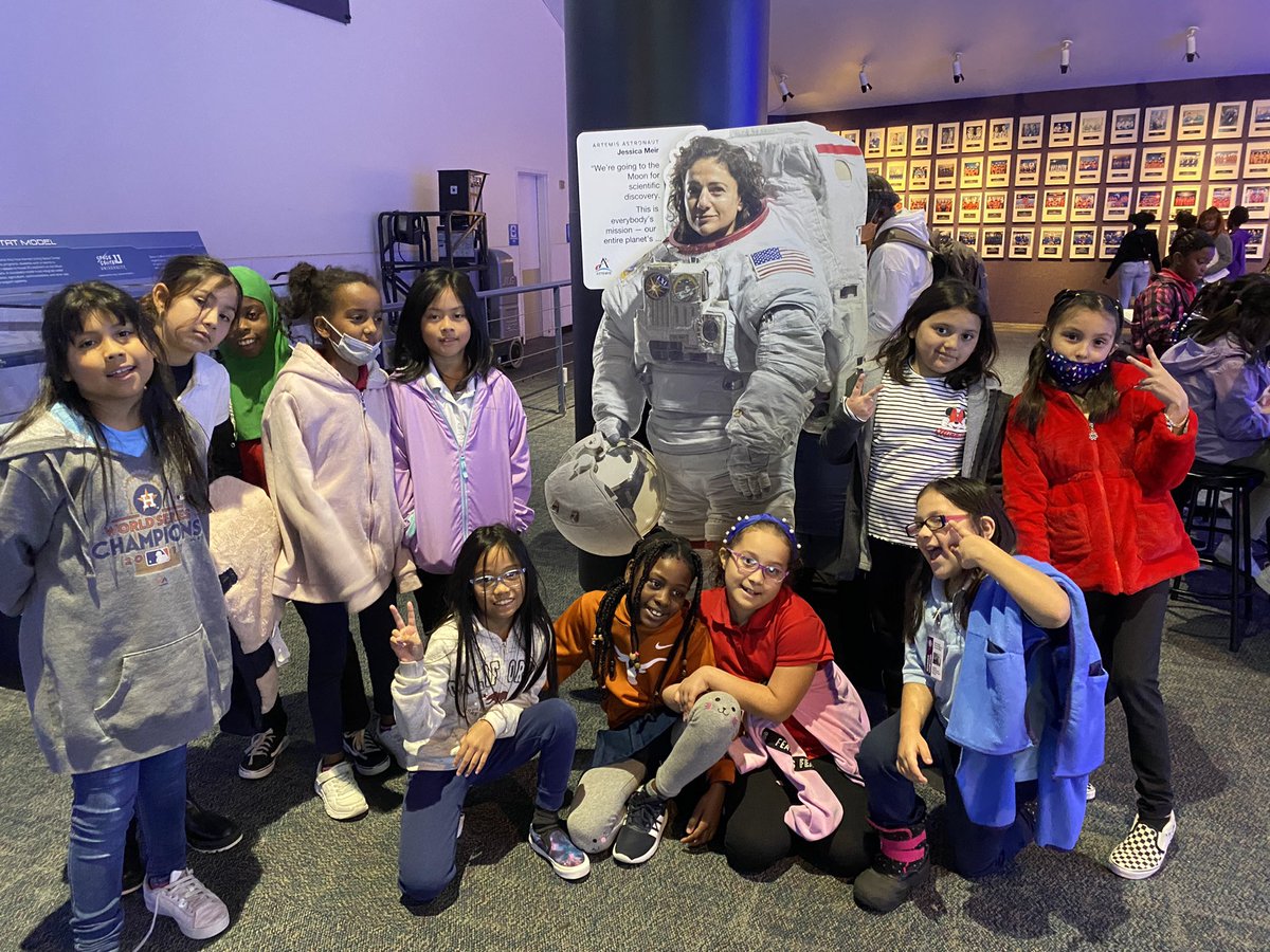 A Martinez tweet media