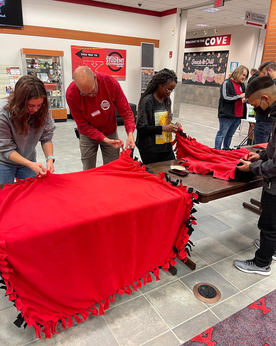 Hey Guins🐧

Stop by Outside Student Activities office and the Cove in Kilcawley Center for another Swipe out Hunger Event from 11am-1pm. 

Join in with the spirit of giving and create something meaningful. 
#ysu #yandproud #youngstown