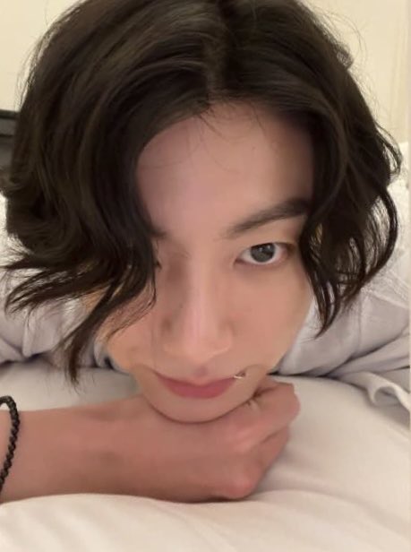 nsrjjk's tweet photo. มุมเดิม คนเดิม แต่ความหล่อเพิ่มมากกว่าเดิม https://t.co/f5IToI5SL7