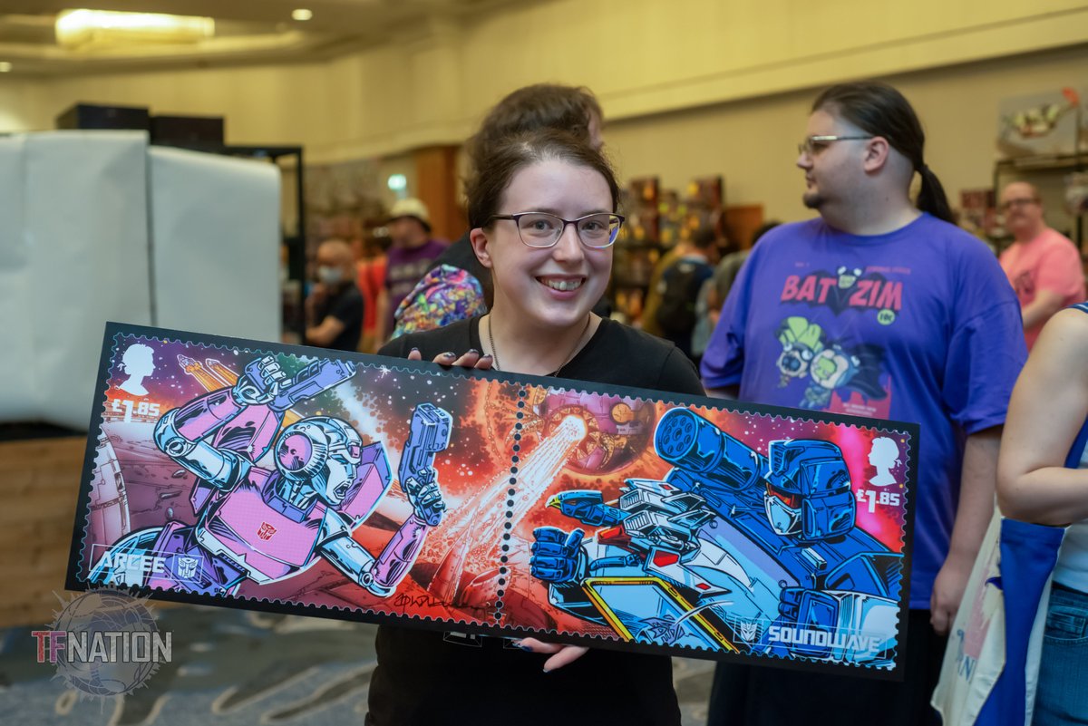 tfnationltd's tweet photo. The Royal Mail reveals were one of the big highlights of TFNation! Don't forget to pick up your limited edition, officially licensed Transformers stamps in time for Christmas! Link below;

https://t.co/IVXxavrZOE

#ad #Transformers #TFNation #Arcee #Soundwave #Unicron https://t.co/8vnLfcCTBT