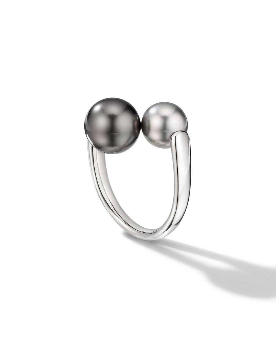 CastJewelry's tweet photo. The Daring Tahitian Pearl Ring is created using sustainably farmed Tahitian grey pearls that are meticulously hand-selected for color and contrast to create the perfect balance for each ring. #CastWonder
.
.
.
.
.
#greypearlring #greypearl #sustainablepearlfarming #tahitiangreype https://t.co/bUzA6P8hzx