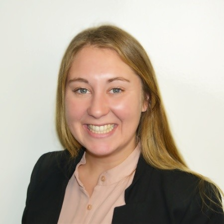 SupremeCourtGA's tweet photo. Term law clerk Haley Gintis graduated from @EmoryLaw. She has served as a 10th-grade English teacher with @TeachForAmerica and has completed a legal internship with the NCDOJ, a legal externship with @CDCgov and a legal fellowship with @GaHospitalAssoc. https://t.co/HfwYrsiDjs https://t.co/o0bcO2XKgi
