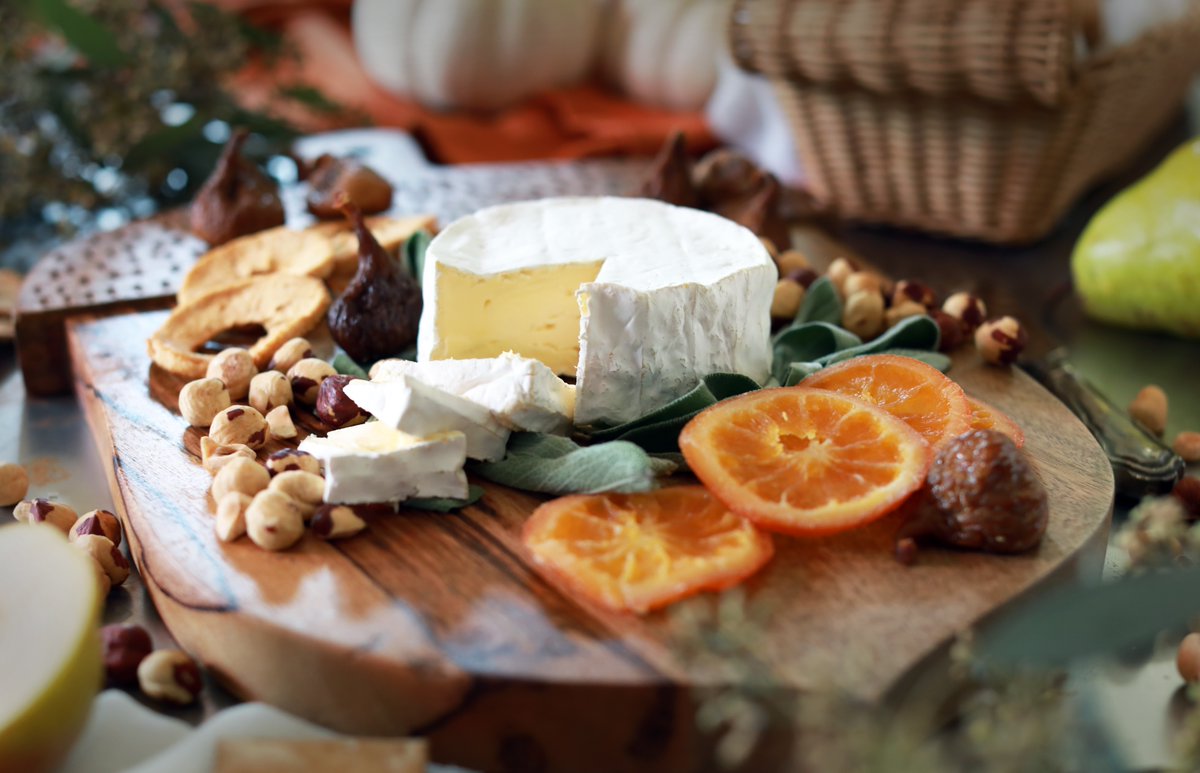 dairymaids's tweet photo. Look at this beauty that is part of our Thanksgiving bag! 

Green Hill is the cheese we recommend for baked brie, but it’s also lovely just as it is. Pair with a sparkling wine and tart jam.

For express pickup, order ahead online here: https://t.co/liUAHgVP48 https://t.co/J89clGj8Tn