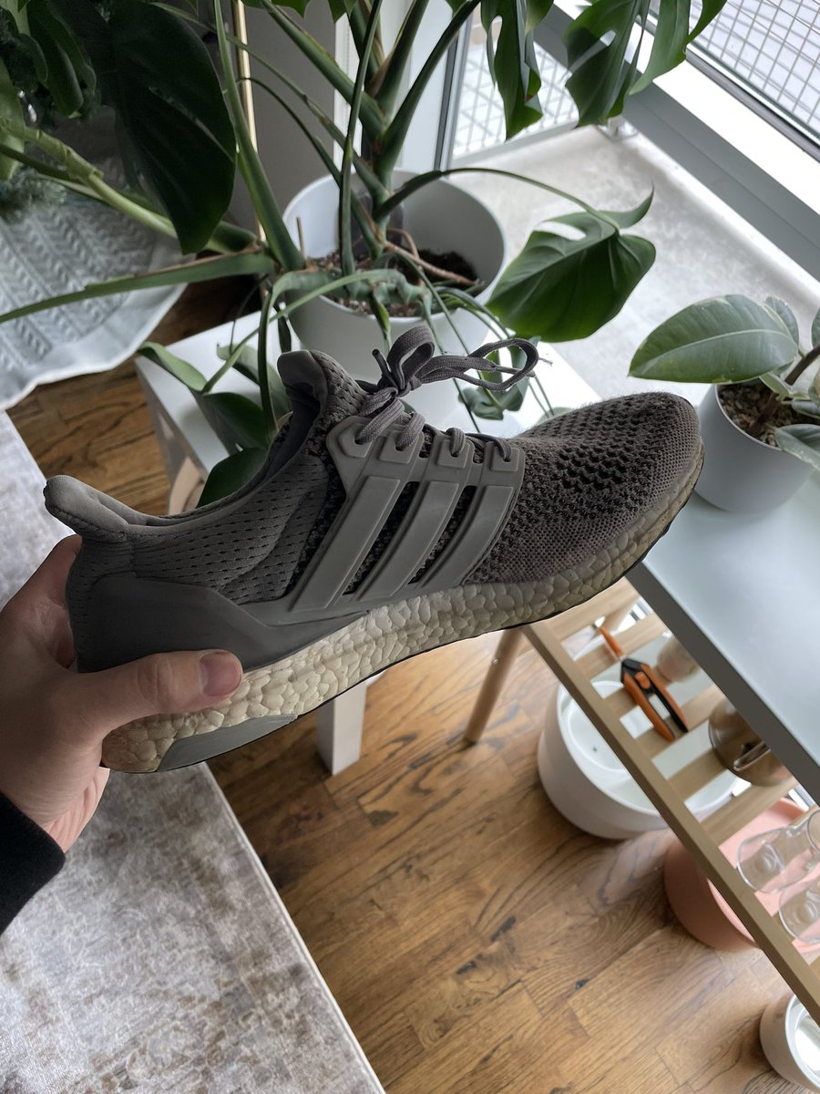 ayocurtislee's tweet photo. @atmos_usa Always admired sneakers growing up but wasn’t able to afford building a collection until after I graduated college. It started with these grey wool Ultraboost 1.0 in 2015. I was hooked after I hit on these and I haven’t stopped since then!

Size 10. #atmoscollectorsclub https://t.co/7aqUoWPNZS