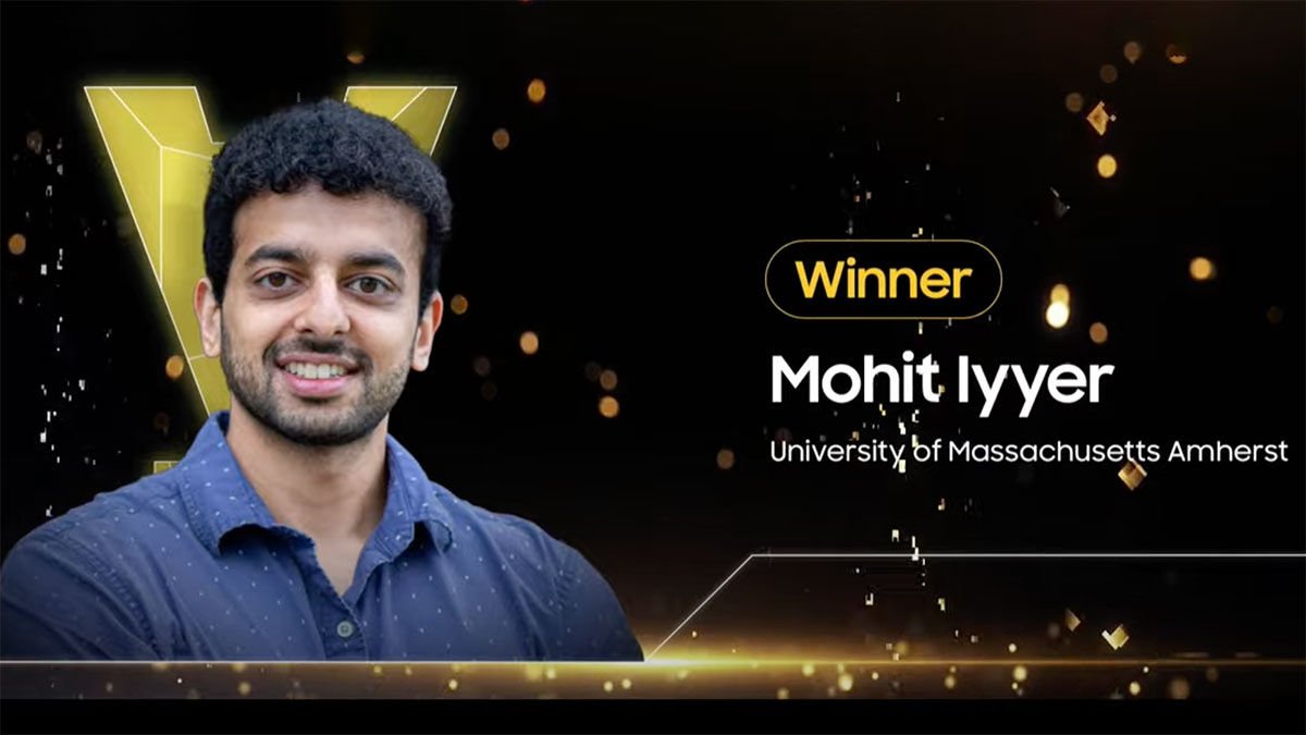 Assistant Professor @MohitIyyer was named a @Samsung AI Researcher of the Year in Seoul, Korea last week, sharing how researchers in @UMass_NLP use AI to generate long texts and explore collaborative writing between humans and machines. Read more & watch: cics.umass.edu/news/iyyer-nam…