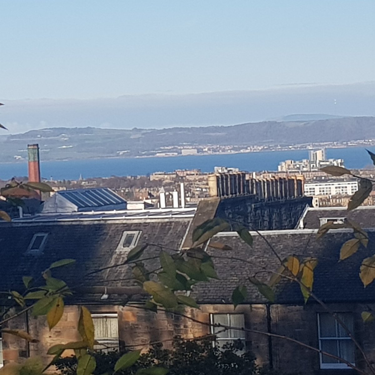 WilkinsonBytes's tweet photo. Lovely Autimn day with Mum in #Edinburgh #RoyalTerrace #SunshoneonLeith @Californiatange Beautiful flat on the longest Georgian St in Europe! #herstory https://t.co/P2ICT9bnDU