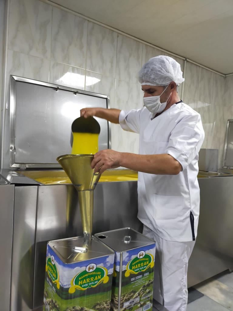 Şanlıurfa’da üretim sanayisinin;istihdamını,ekonomisini kalkındırmanın yolu dev sanayilerdir onun için bir an önce Suruç ile Urfa sınırları arasını imara açmalıyız.
<a href="/ferhatozer36/">FERHAT ÖZER</a> <a href="/ahingunes/">Ahin GÜNEŞ</a> <a href="/mehmetgazeteci/">MehmetCanbeyli (Gazeteci)</a> <a href="/MustafaArst/">Bağımsız Gazeteci</a>