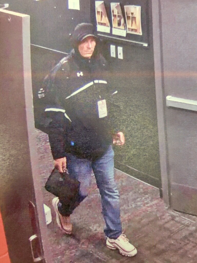 wkupd's tweet photo. WKU POLICE DEPARTMENT needs the community’s assistance in identifying this subject in reference to a theft. If you know this person or have any information please call 270-745-2548 or 270-745-COPS. Remember, you can remain anonymous. #CommunityPolicing #WeNeedYourHelp https://t.co/qEBiovdcby