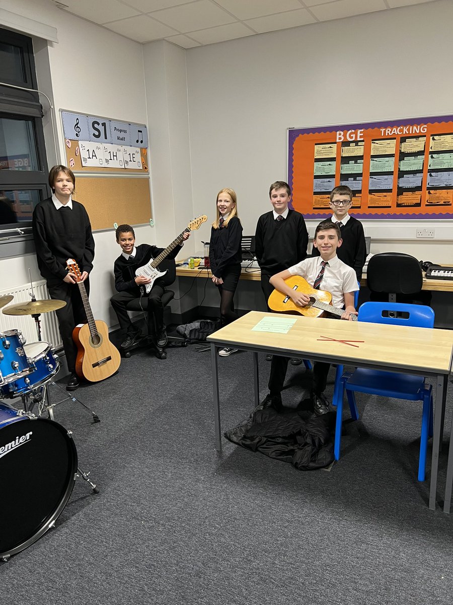 GlenifferMusic's tweet photo. Miss Allan and Miss Butchart and some of our fabulous S1 musicians are all ready for the P7 Open Evening! @GlenifferHigh https://t.co/11z8mmeHf4