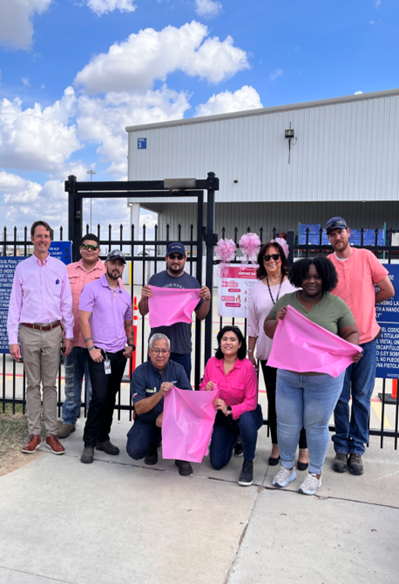NavistarNews's tweet photo. #BreastCancerAwarenessMonth has come to a close, and our team made quite the impact! Overall, nearly $29k was raised for @SusanGKomen to help fund breast cancer research. #raceforthecure #RideWithNavistar https://t.co/C2UhGnT0nw
