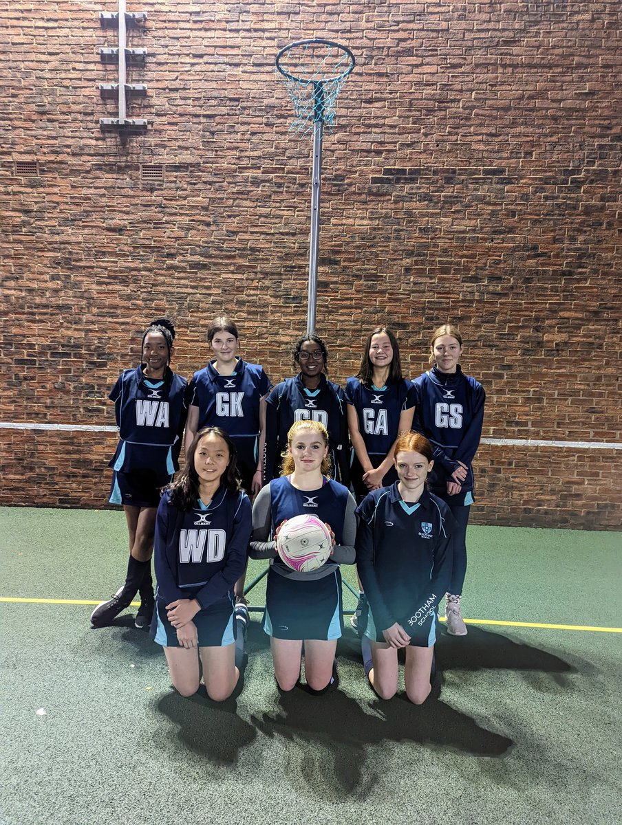 boothampe's tweet photo. U15 netball V Manor this evening, ending in a 5-5 draw, Ariel was selected as player of the match!
Thankyou to other members of the U15 netball teams, who came down to help coach and support. #thatswhatfriendsarefor #netball #school #friends #englandnetball #thisgirlcan #bootham https://t.co/IoqKwA0lg7