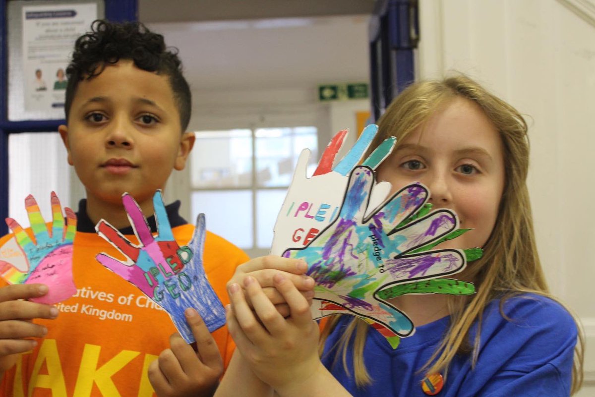 SunnyhillSW16's tweet photo. Today the whole school pledged to #takeonestep into kindness for #worldkindnessday. Our friends @iofc_uk visited us to tell us about their brilliant work as a changemaker charity. Our Peer Mediators made us so proud by representing our school so brilliantly. #antibullyingweek https://t.co/030ZcwpLh1
