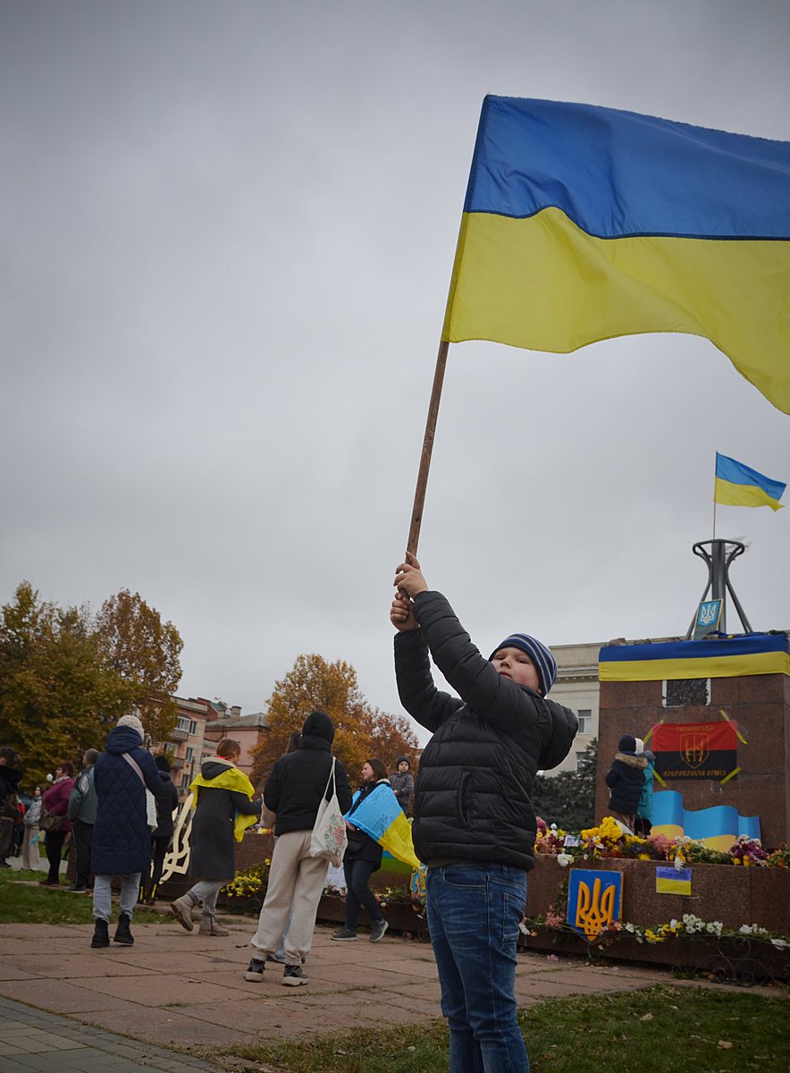 IvAnt_21's tweet photo. Ейфорія від повернення додому. 

Тред із вільного українсь��ого Херсона. https://t.co/1Z8tiM3M1t