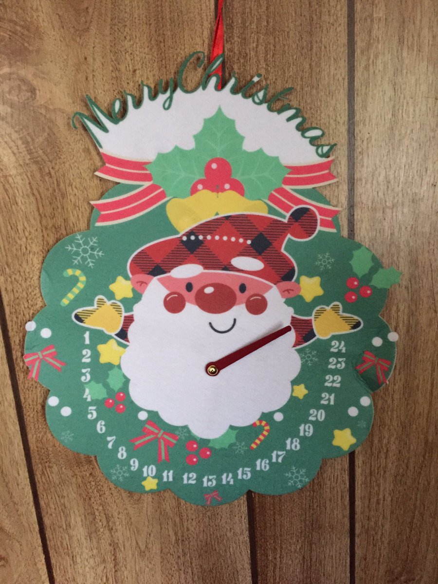 ReviewsLauren's tweet photo. Oh my goodness, if you have pets or limited space but still want to decorate for Christmas, you have GOT to check out this hanging felt tree with velcro decorations! It even comes with a Christmas countdown 🥰
Get Yours Here:
https://t.co/rir6xZyClP
#Christmas #MessFree https://t.co/rof7mhTdtk