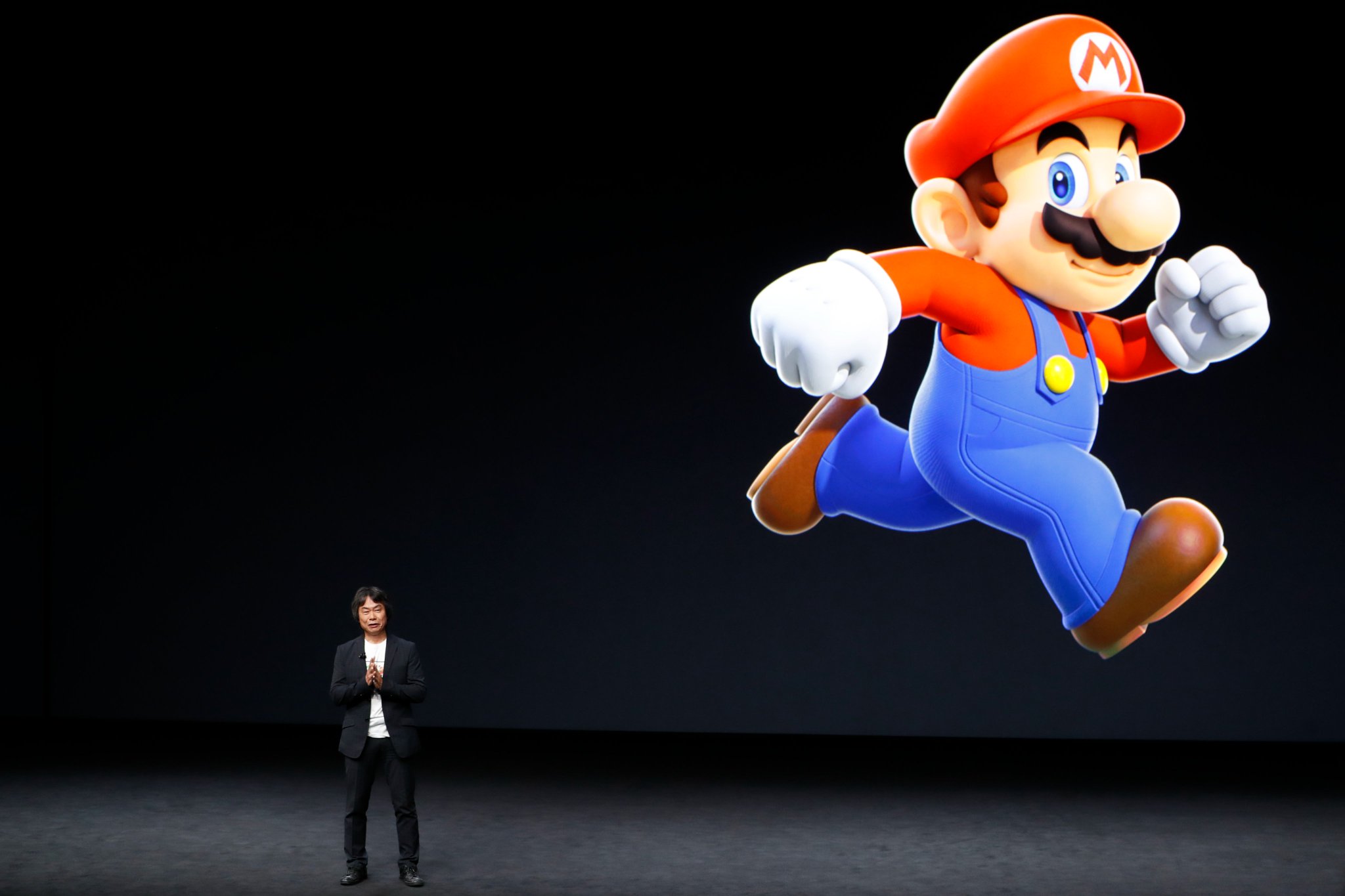 Happy 70th birthday, Shigeru Miyamoto! (Mario for scale.) 