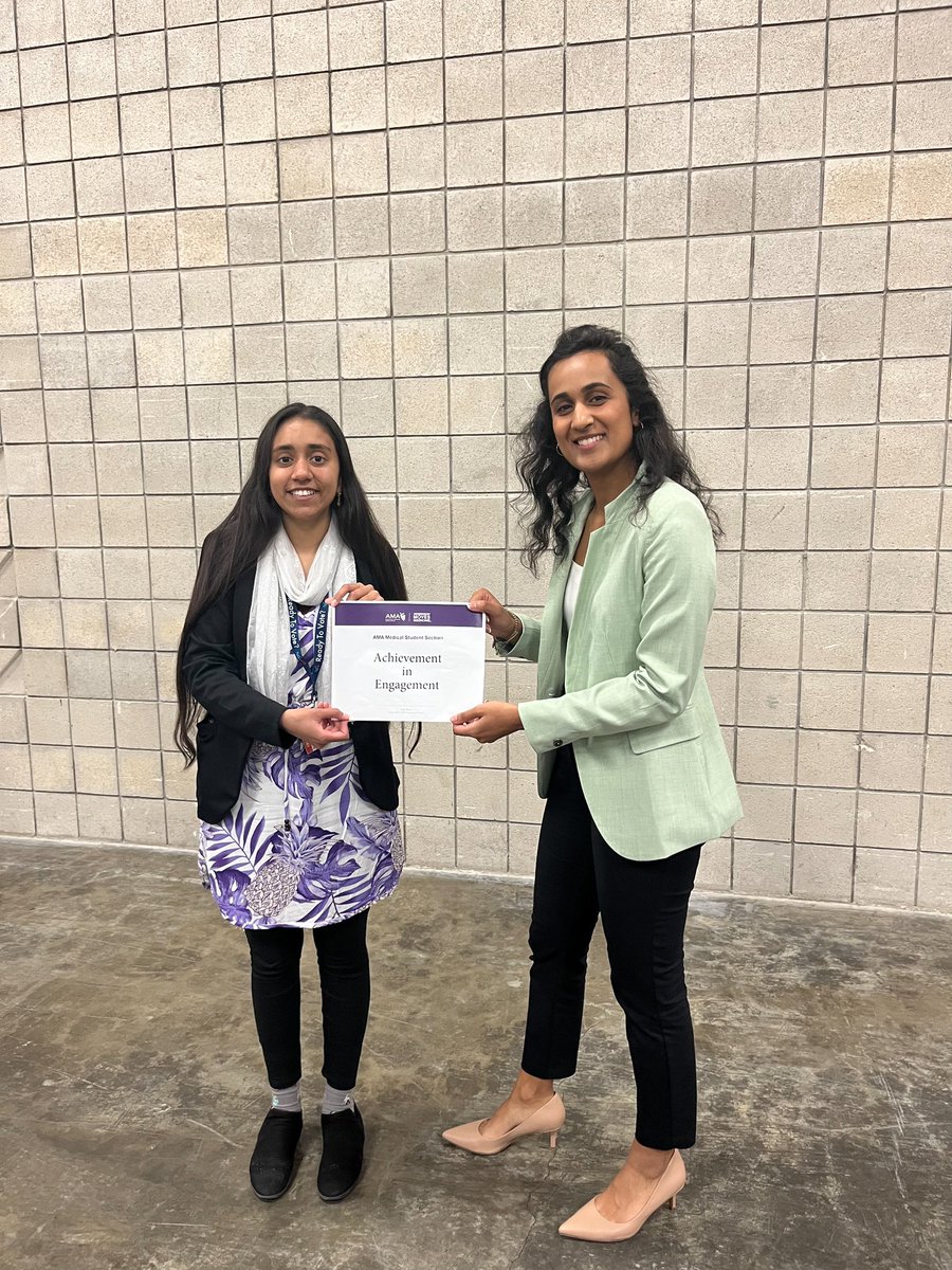 TUSM_AMA's tweet photo. We’re very proud of our Chapter Chair, Senila Yasmin (M25), for receiving TWO @AMAmedstudents Awards at the Interim 2022 #AMAmtg recognizing the recruitment, engagement, and advocacy efforts of the @TuftsMedSchool Chapter! Congratulations @syasmin1998 👏🏽!
@MassMedical https://t.co/n4Hp0KBmFM