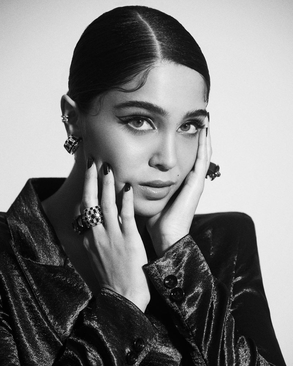 Sharvari 🐯 tweet media