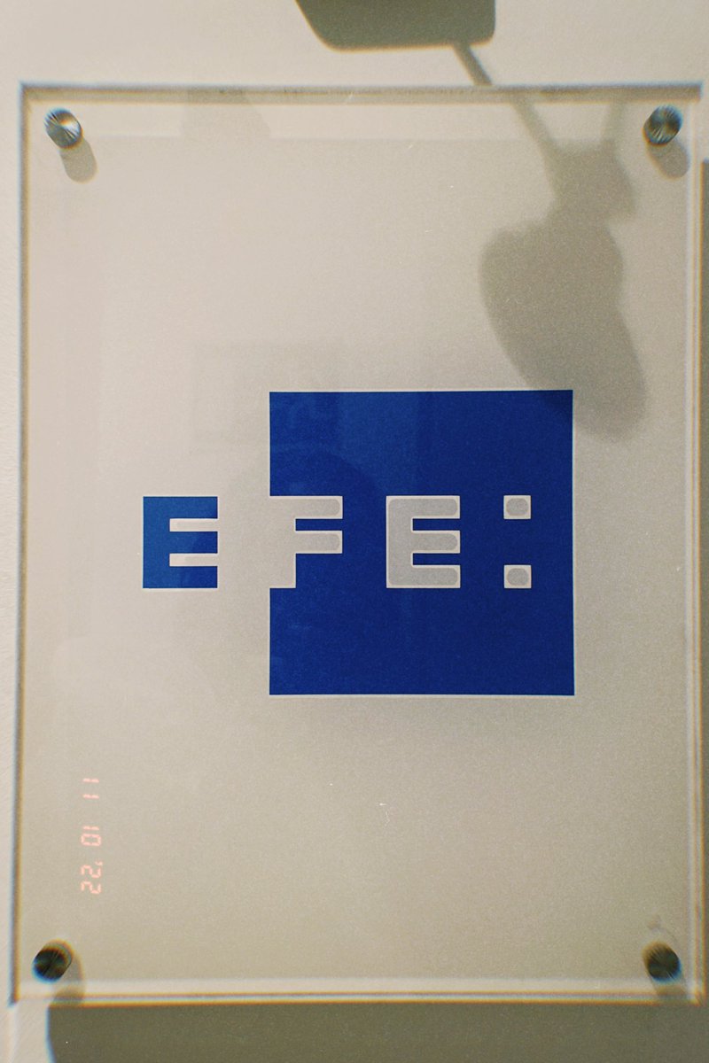 Hoy cierro mi etapa como becaria en <a href="/EFE_CValenciana/">EFE C. Valenciana</a>. Han sido nueve meses intensos y en los que he podido aprender y crecer. En la foto solo salen unos poquitos, es lo que tiene el teletrabajo, pero os aseguro que hay un gran equipo detrás. Gracias por todo 💖