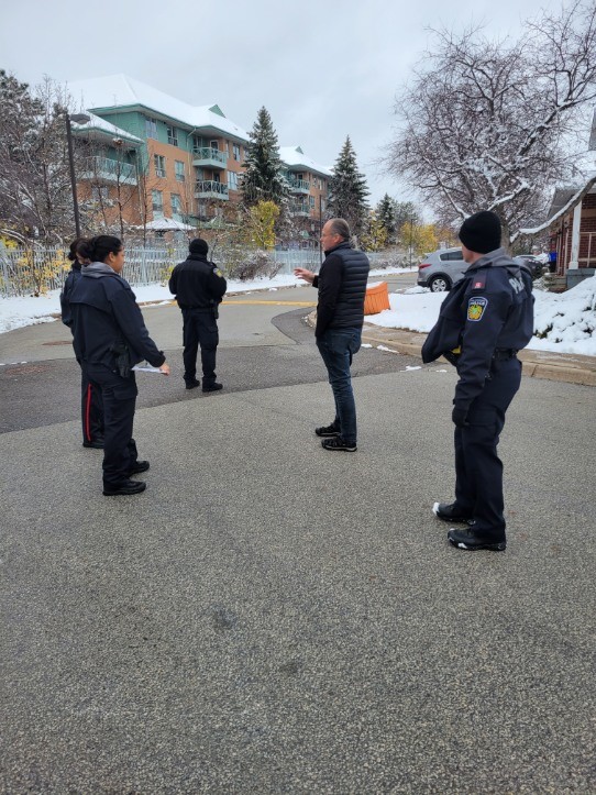 PRPCSWB's tweet photo. This week @PRPCrimePrev are trainaing officers in #CrimePrevention techniques including Crime Prevention Through Environmental Design assessments to keep our community safe. For more info on what #CPTED is and how it could benefit you visit https://t.co/zXr4riryEz @PeelPolice https://t.co/kEz4ZPzRzt