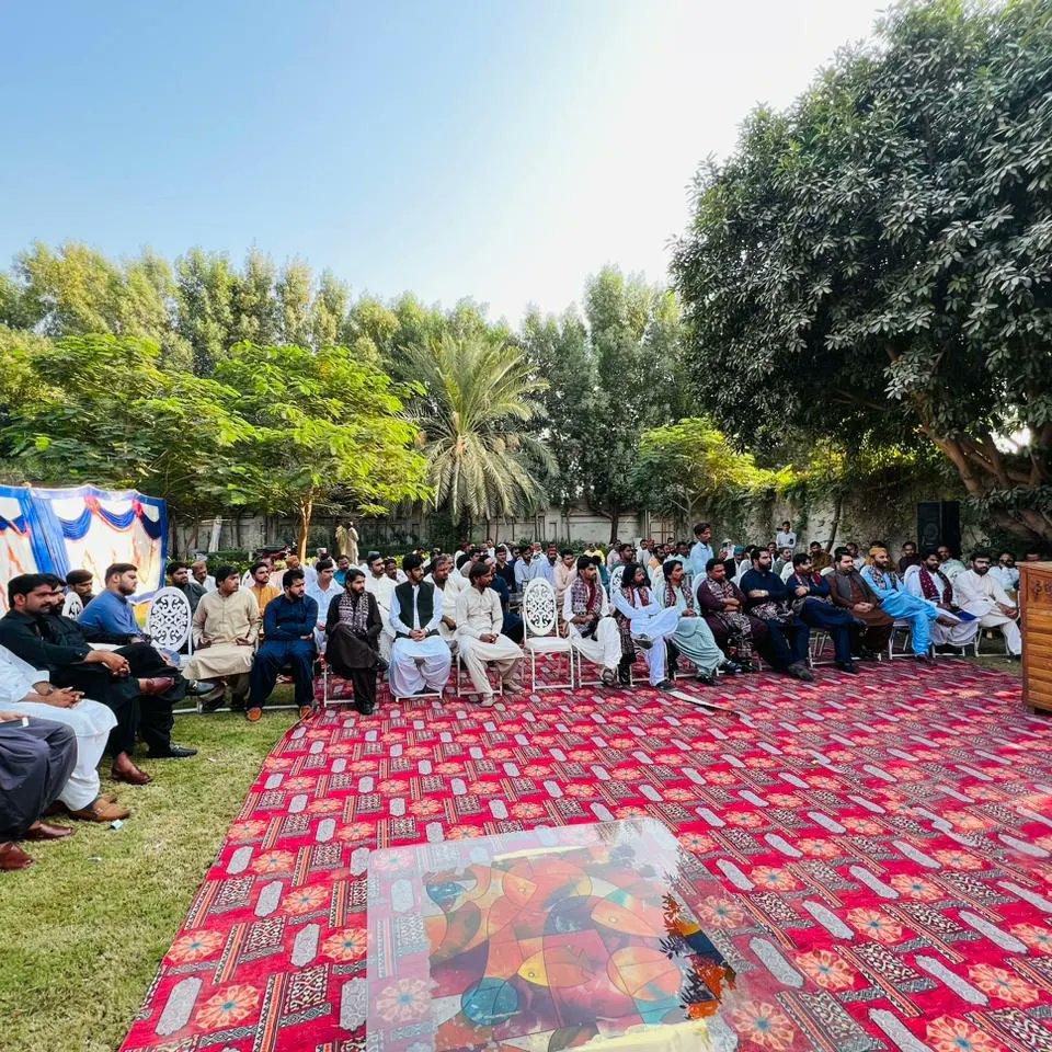 jibran_rafique's tweet photo. Attended Divisional Meeting Of SPSF Larkana &amp; Sukkur Division Regarding Re-Organization Celebration of Foundation Day Of PPP Meeting Chaired by President SPSF Sindh Mansoor Shahani   at Shaikh House Shikarpur
@BBhuttoZardari https://t.co/p11EcffmC9