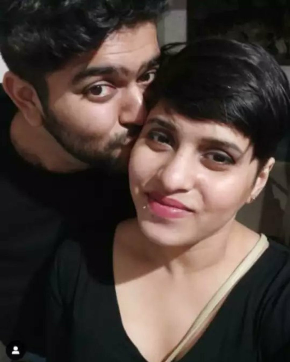 प्यार, दिखावा, छलावा , धोखा, हैवानियत, दरिंदगी सभी कुछ है इस कहानी मे और ऐसी अनेक कहानियां पहले भी सुनी और देखी गयी है । इनका हश्र केवल यही हो सकता है । भगवान बहनो को सद्बुद्धि दे...
#lovejihad