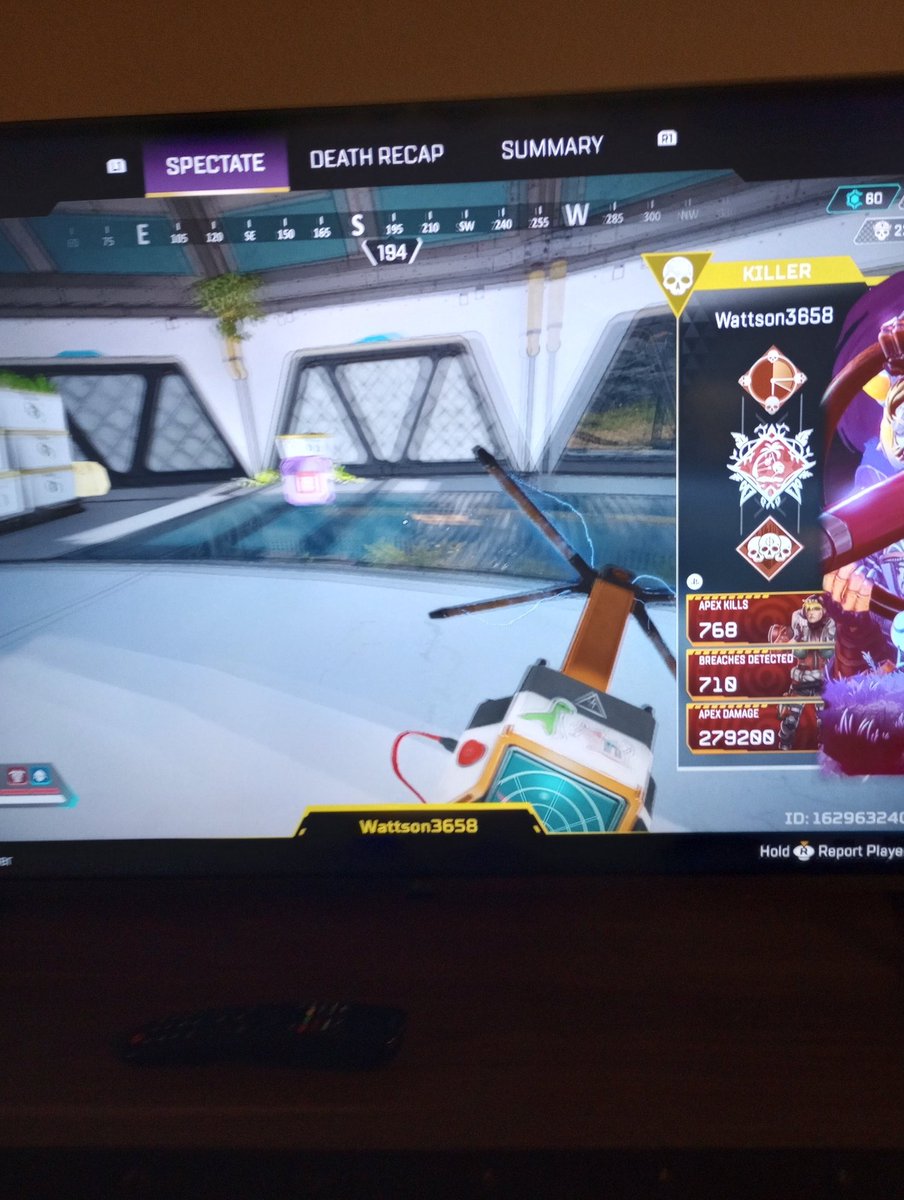Justinpratt1996's tweet photo. @RSPN_Hideouts here I have pictures for my little cousins gameplay that just started playing Apex Legends this person had 20 kills and dropped over 4,000 damage.
I had them report them in game and had him take these pictures doing exploits to get into bot lobbies https://t.co/f36SXG5ZFD