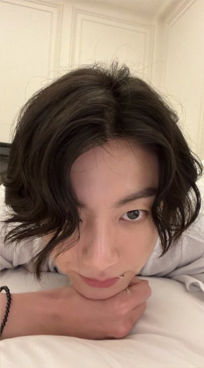MeneghiniCosta's tweet photo. 💜🐰TÓPICO SENSÍVEL💜🐰
"JEON JUNGKOOK" Destabilizando o exército ARMY todinho 💜🐰😱
#jeonjungkook #JungKooK #JK #JungkookAtFIFAWorldCup #RunBTS #RunBTS_DancePractice #BTS_twt https://t.co/VxQNvjlRk3