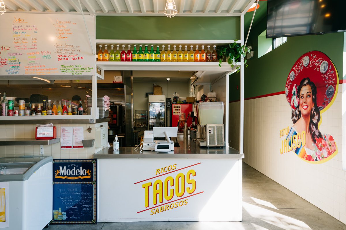 RightWaySigns's tweet image. Sign painting project we did for Tacos ‘76 in Oak Park, Illinois. #signpainting #tacos #oakpark