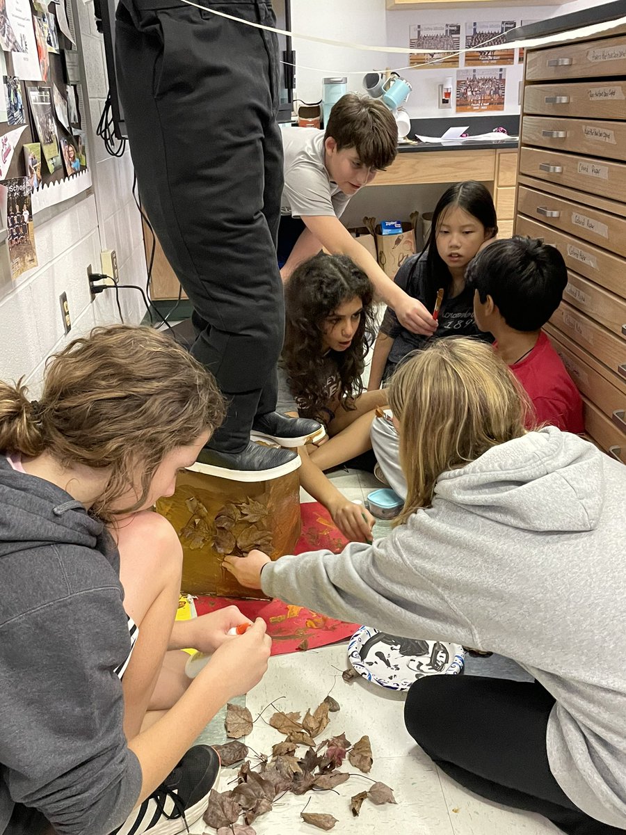 msbredowscience's tweet photo. What are we building?? Come on out to the DDMS Fall Family Festival tomorrow evening to find out! https://t.co/jhKT10L9cK