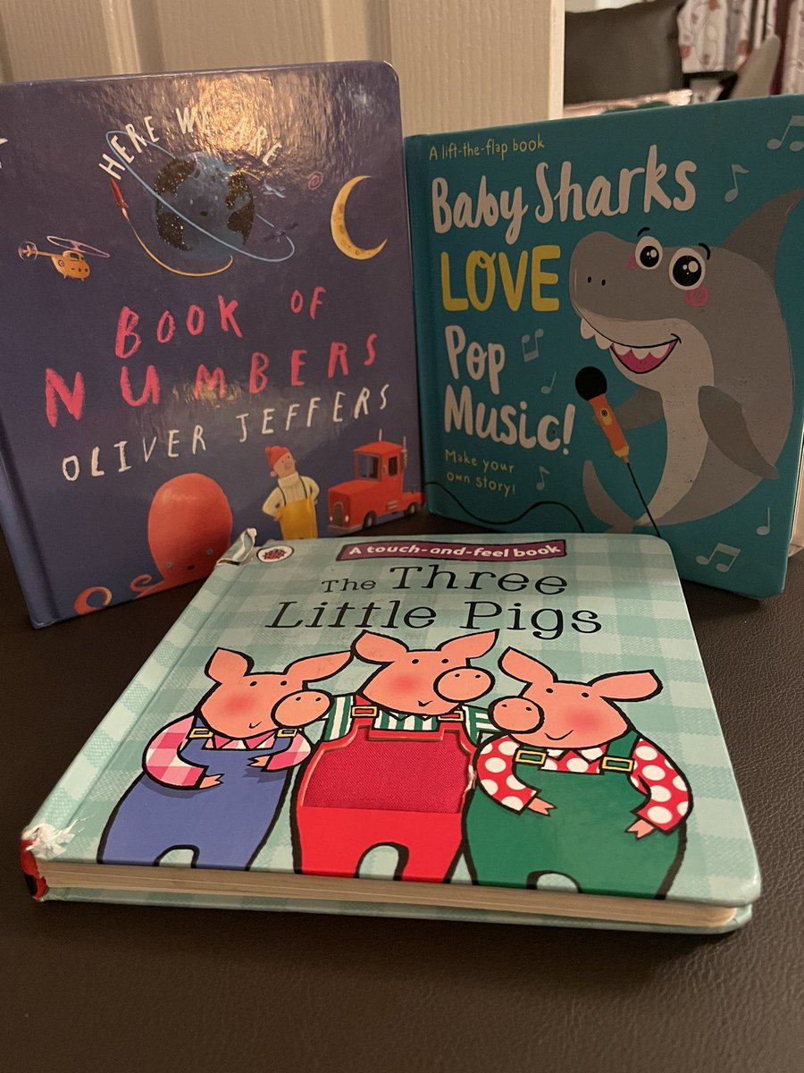 KirstenElder's tweet photo. Charlieโs first trip to the library ๐ He picked all these himself ๐ฆ ๐ ๐ ๐ #library #ardslibrary #newtownardslibrary #books #readingisgoodforyou #kidsbook https://t.co/DLEZKil7iI