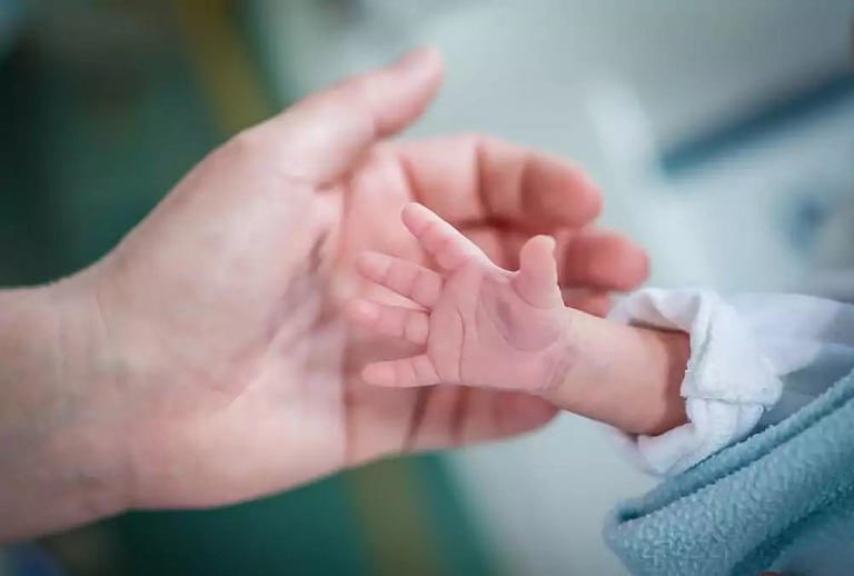 amer_awan's tweet photo. World Prematurity Day. Every year 32000 premature babies become blind or visual impaired due to retinopathy of prematurity. Please spread the world and get premature babies screened at 4 weeks after birth if they fulfill criteria. #retinopathyofprematurity #prematurity #rop https://t.co/bzlPKaXkg8