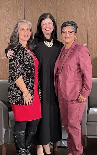 Margie Lee tweet media