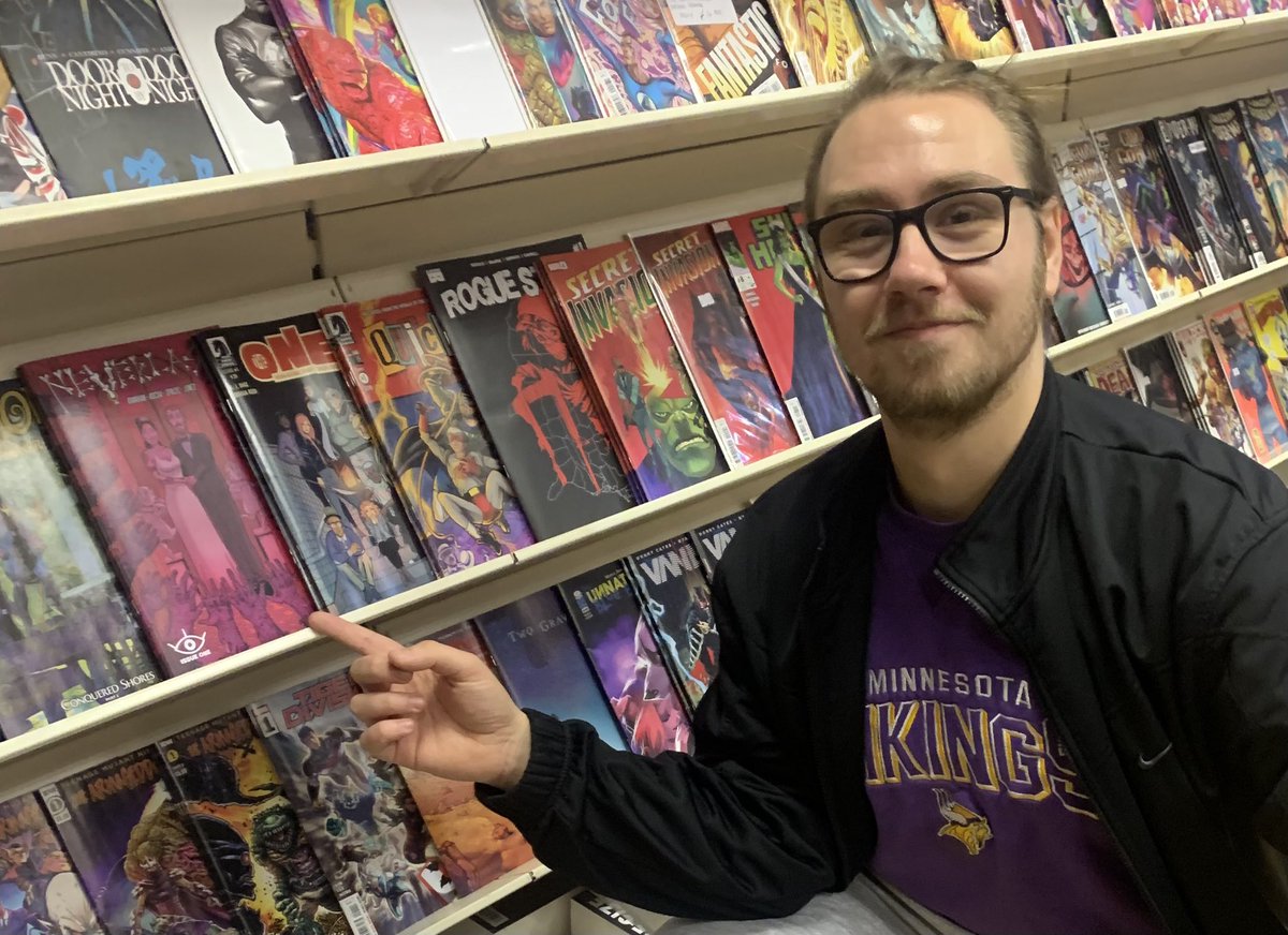 Ranahanahanahan's tweet photo. YA BOY IS ON THE SHELF! NEVERLAST #1 has released 🤩 first ever comic collab is OUT there and it feels unreal https://t.co/3VlMUKs48Y