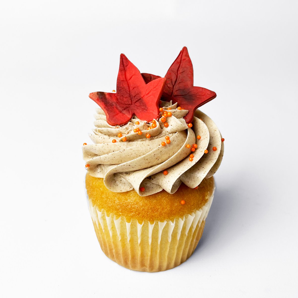 Charm_CityCakes's tweet photo. Looking for something to bring to Friendsgiving? These Maple Cinnamon cupcakes are sure to be a crowd-pleaser! Come by our Baltimore store Wednesday through Sunday!
#maplecinnamon #cupcake #gourmettreats #gourmet #baltimorefoodie #baltimore #bmore #charmcitycakes https://t.co/uTre3xbhGZ