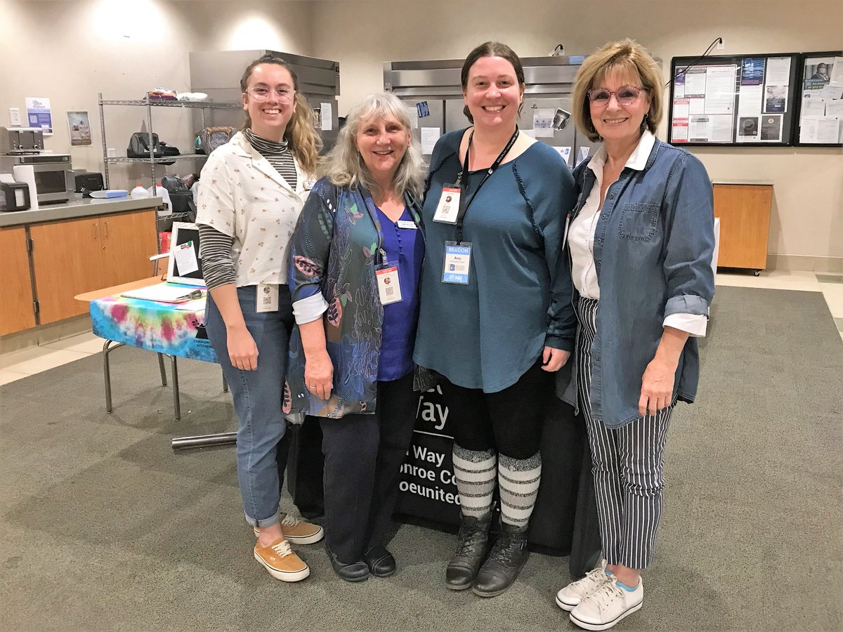 Thanks to @CatalentPharma for hosting us at their recent volunteer recruitment event. Appreciation to employees who spoke with us + other nonprofits about volunteer opps! It was great to share space and connect with with Exodus Refugee Service, Community Kitchen, Beacon, Inc.