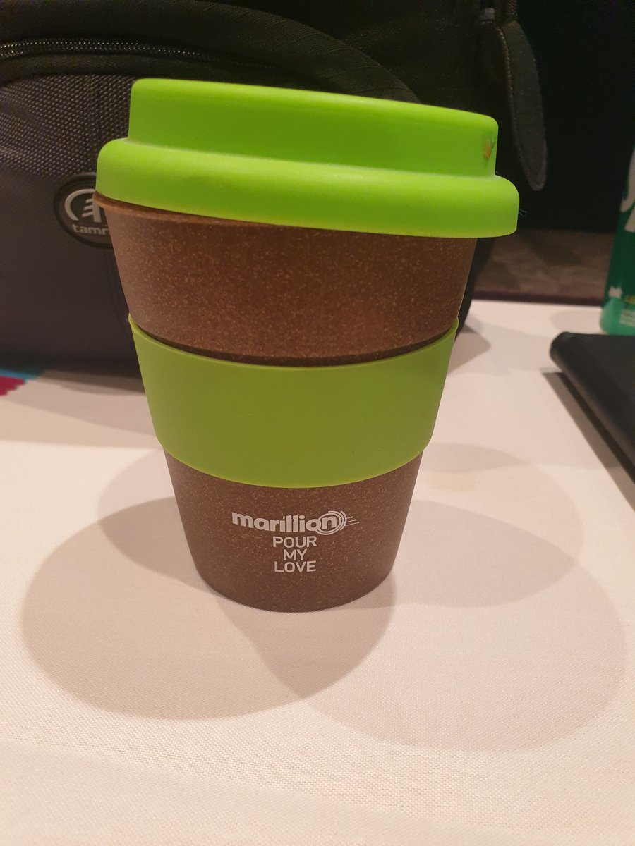 RodJKidd's tweet photo. Before #BobTime its coffee time. With my own mug of course hehe... @PASSDataSummit #PASSDataCommunitySummit https://t.co/0MSlQEjZ36