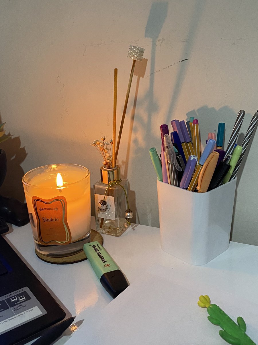 physimary's tweet image. cantinho do acolhimento de uma estudante