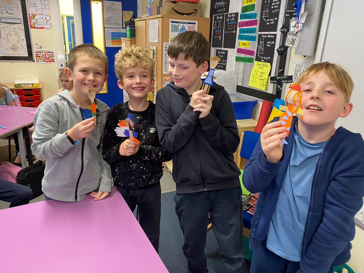 mrskmcarral's tweet photo. We had a brilliant time making - and performing with - our βMatildaβ wooden spoon puppets! Lots of laughs as we acted out favourite parts of the book we have been enjoying so much together these last few weeks! #BookWeekScotland @ReadSps ππ¦ https://t.co/2CyuamQ9Zm