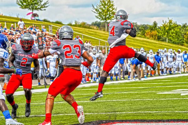 chris3x___'s tweet photo. After a talk with @coachmcompton I’m blessed to receive a offer from university of virginia at wise college #goUVA @CoachForte45 @StephfonDaniels @chattcentralFB https://t.co/K12a0hr3Ps