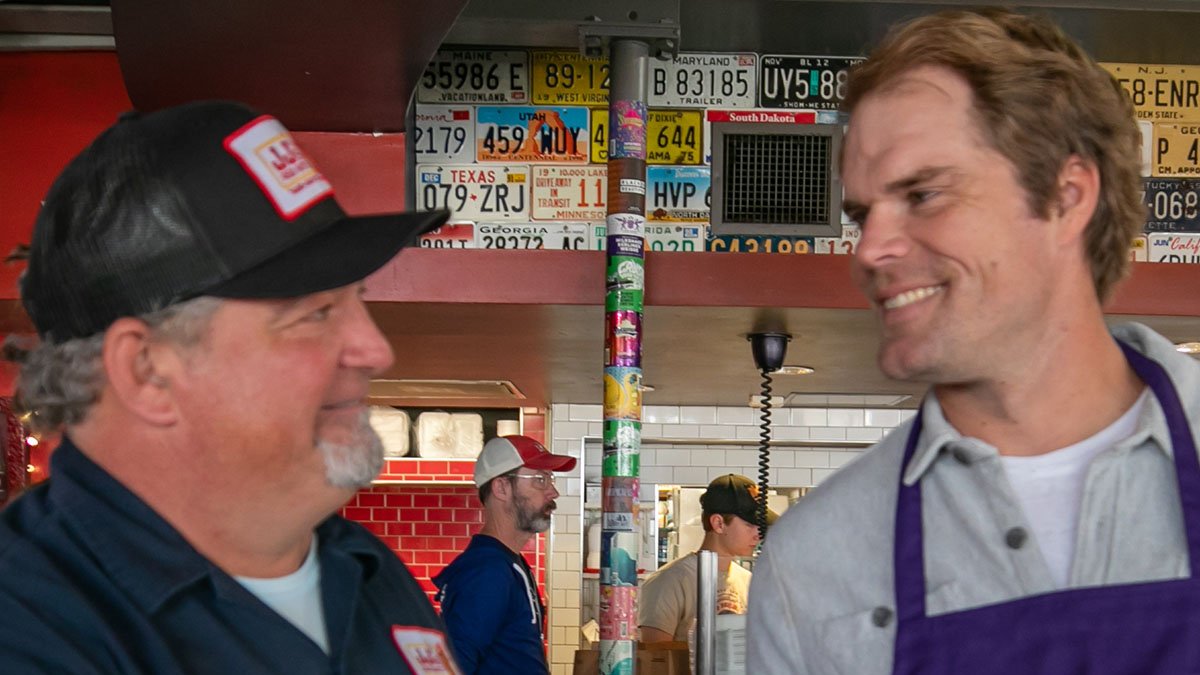 Truist's tweet photo. What a great day living our purpose &amp; inspiring &amp; building better lives in our Charlotte community! We teamed up with former @NFL tight end, @gregolsen88 to surprise some of the people &amp; places that matter most to him with extra special acts of care. #TimeForCare #BeyondTheField https://t.co/nBk0UyrM0c