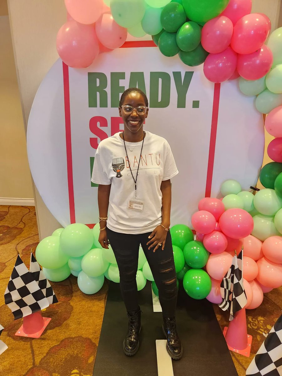 BantuCoils's tweet photo. Thank you for shopping with us. If you want 15% off your next order, leave a review and tag us in your post. 💗 💚 #Fit&amp;Fabulous2022 #akatro #aka1908 #upliftourlocalcommunity #womenofpearls https://t.co/AWOi8tz6Dr
