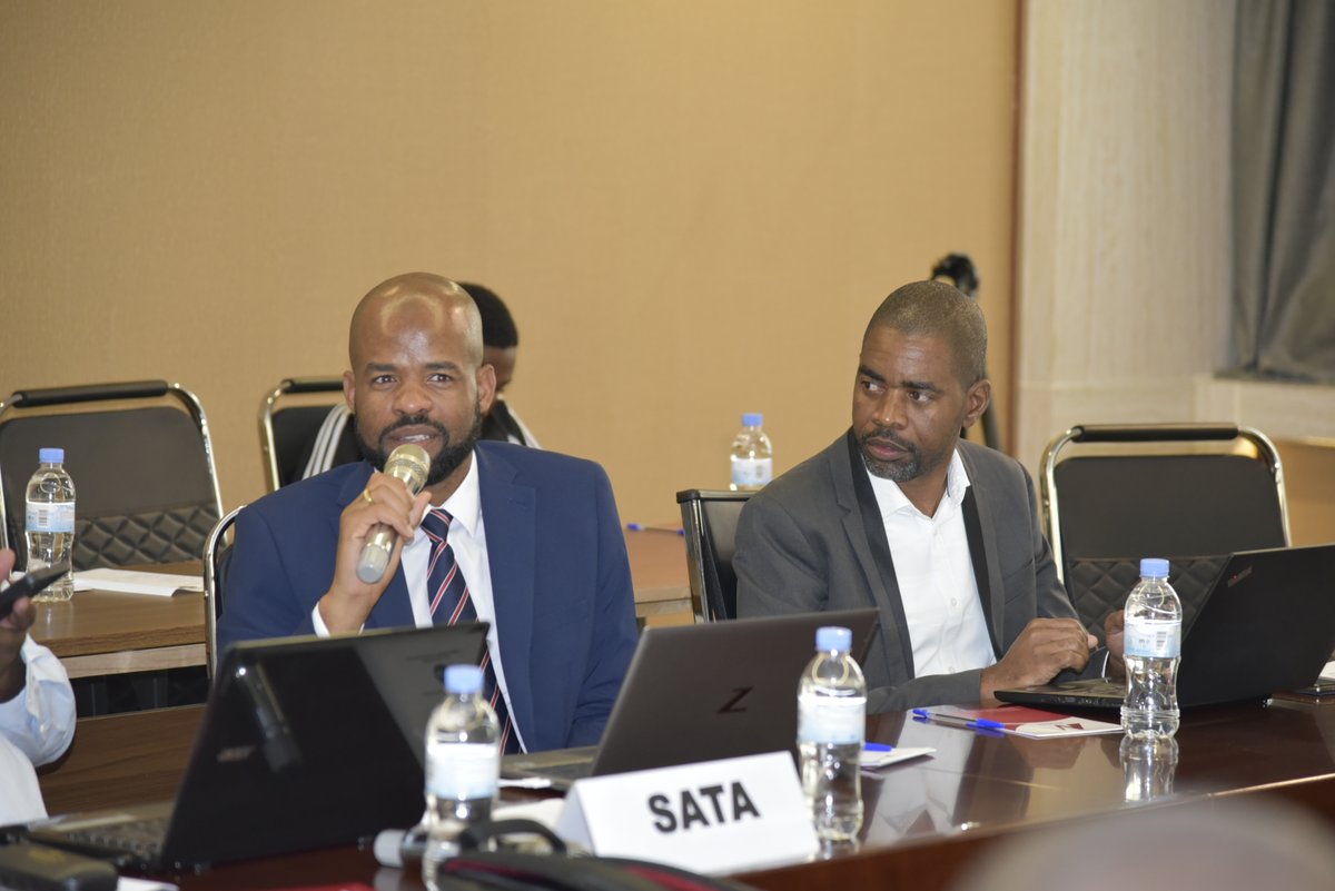 COMESA_HQ's tweet photo. Experts from #COMESA #SADC #EAC #IGAD and #IOC are meeting in #Kigali to review proposals on how to strengthen regional #ICT associations for them to be effective. #CRASA #EACO #SAPOA #SATA 
https://t.co/pThbxKE4Tg https://t.co/tJ62einKIo